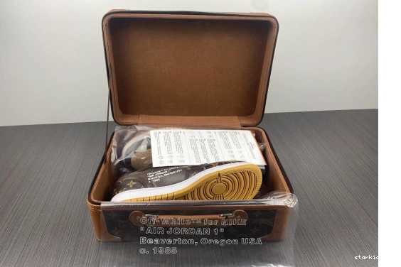 AIR WHITE-LouiV Top -LouiV 1 O-W (WITH CASE) Low JORDAN 0124